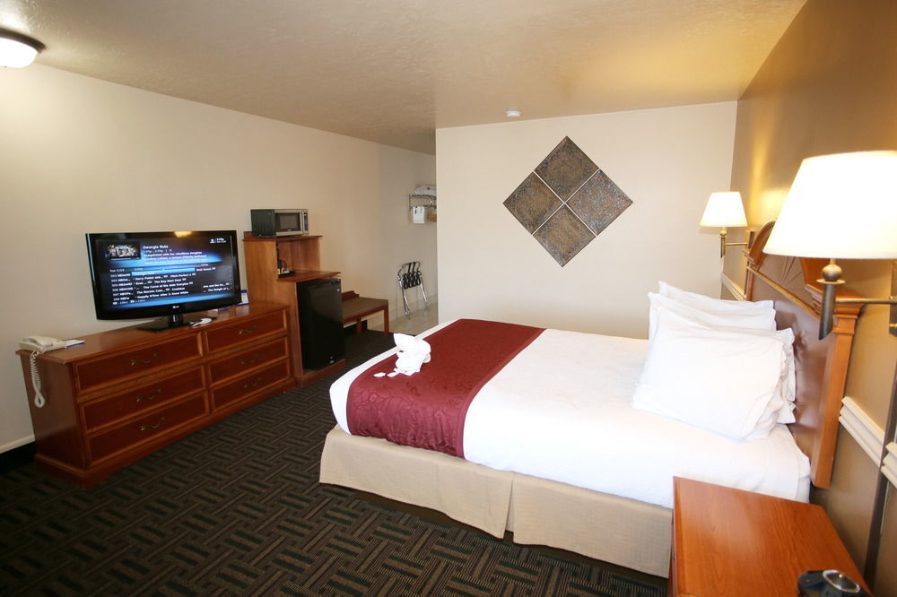 Best Western Paradise Inn Beaver Luaran gambar